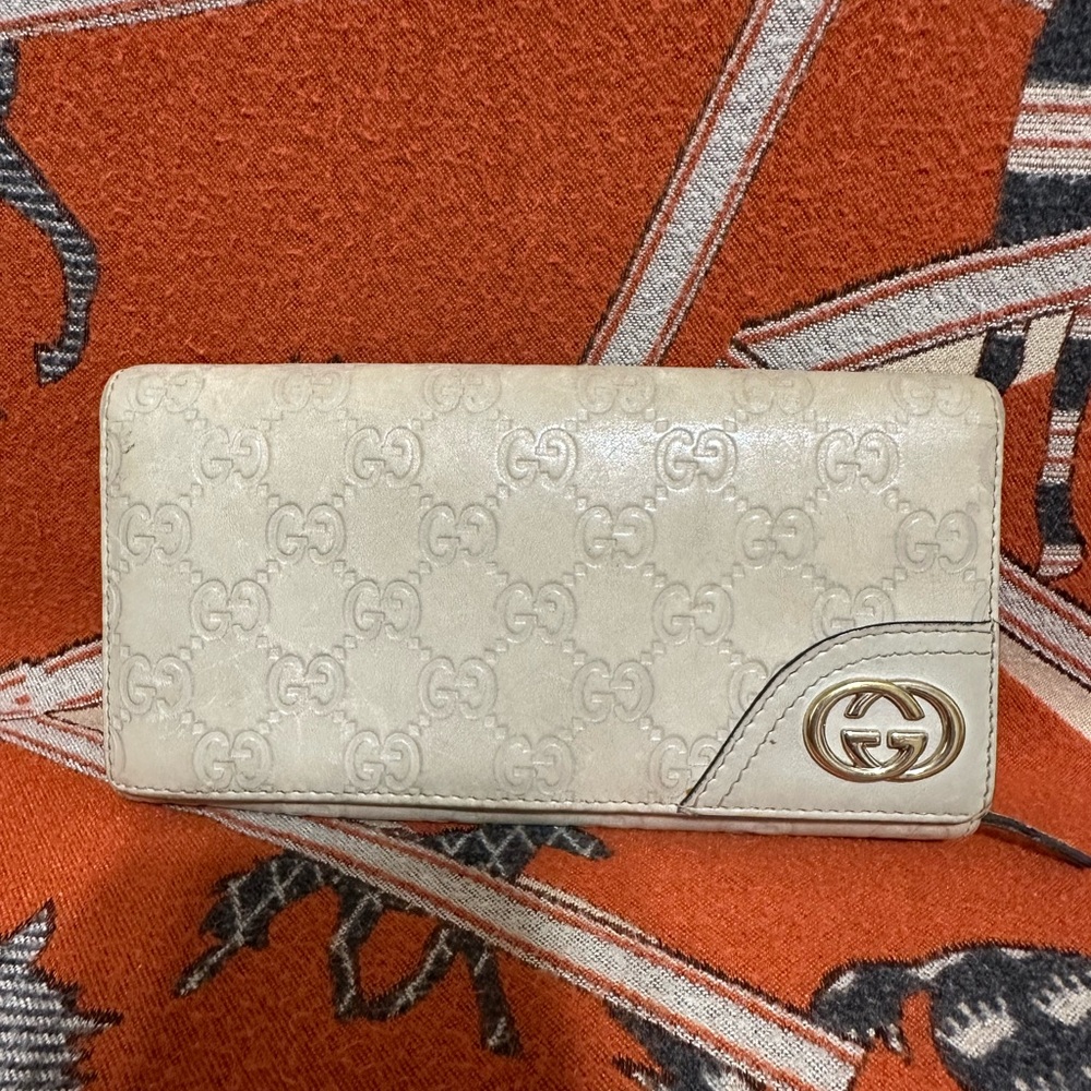 Gucci Cream Embossed Wallet